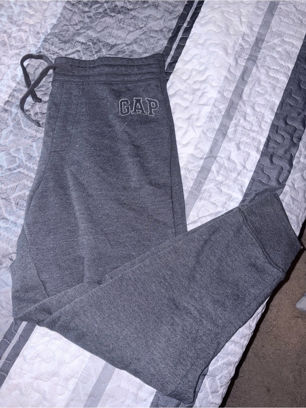 GAP Men's Dark Gray Fleece Joggers